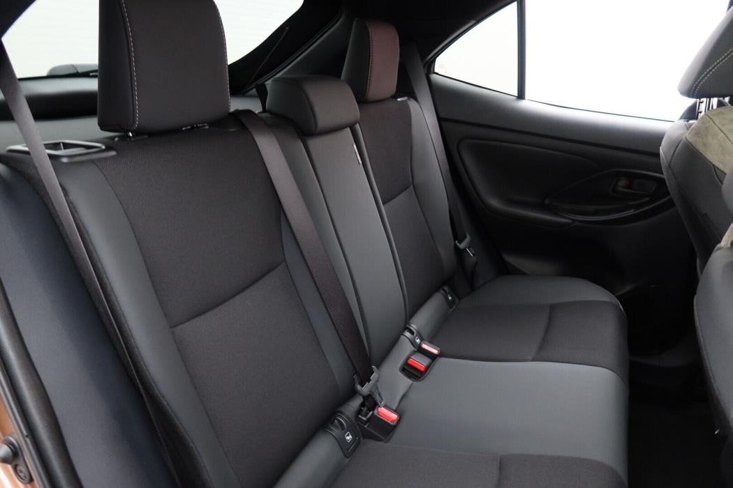TOYOTA Yaris Cross 2026