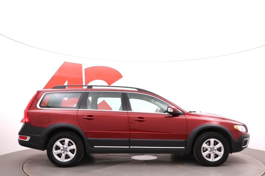 VOLVO XC70 2012