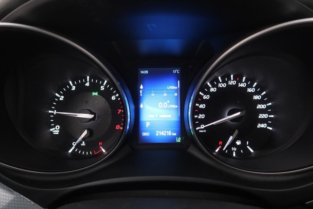 TOYOTA Avensis 2016