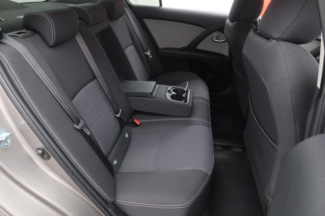 TOYOTA Avensis 2016