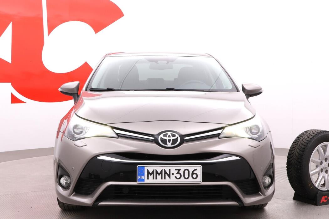 TOYOTA Avensis 2016