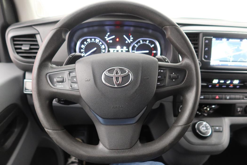 TOYOTA Proace 2018