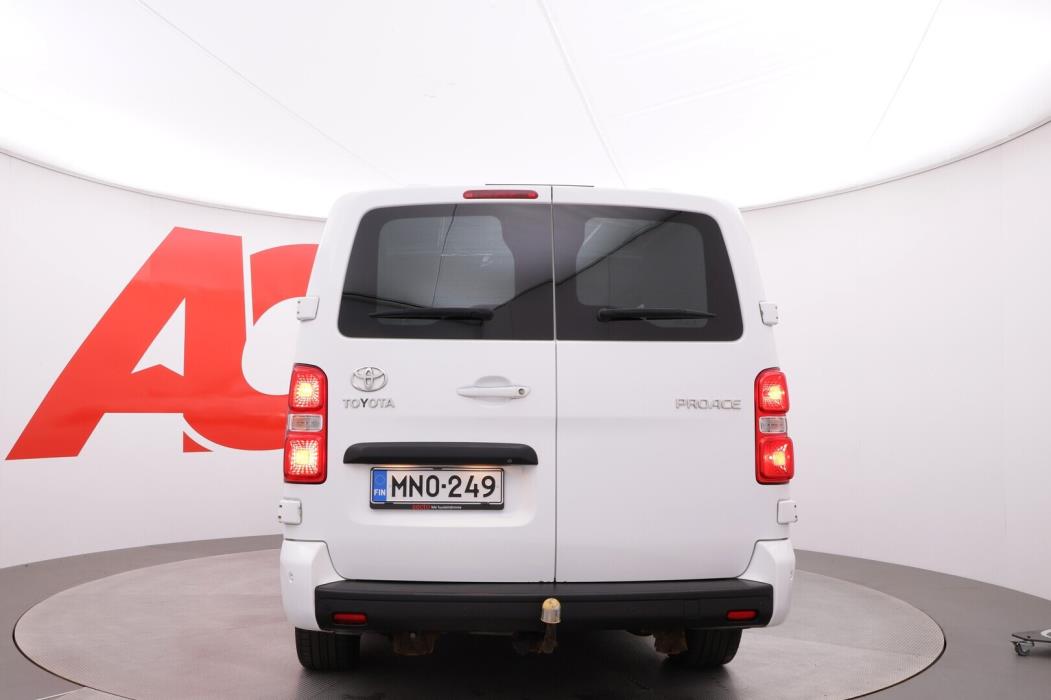TOYOTA Proace 2018