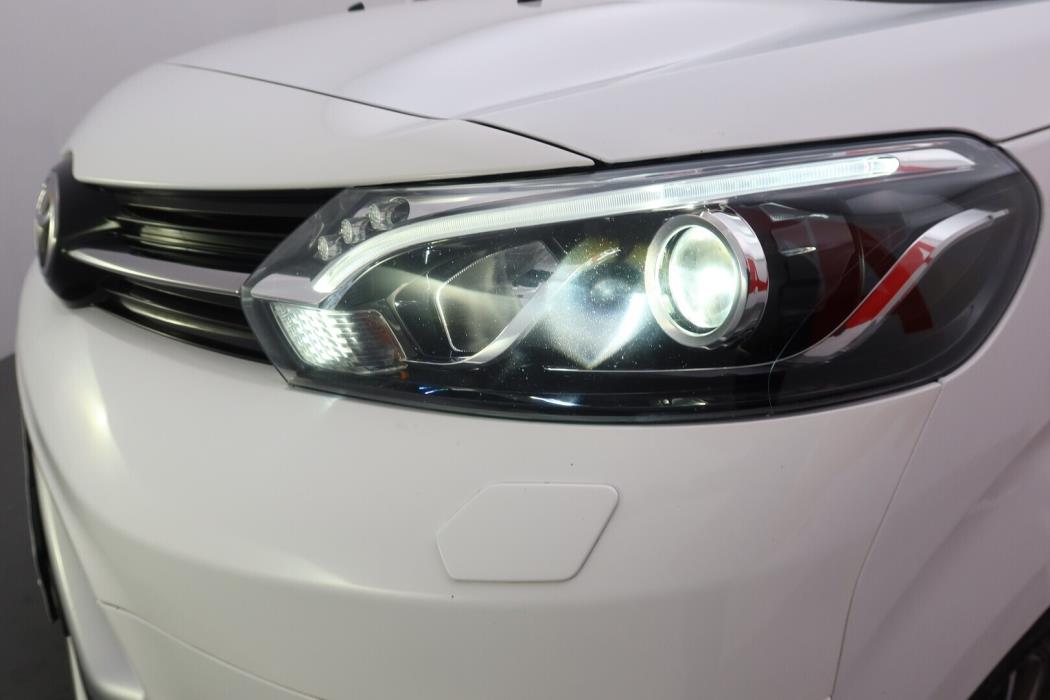 TOYOTA Proace 2018