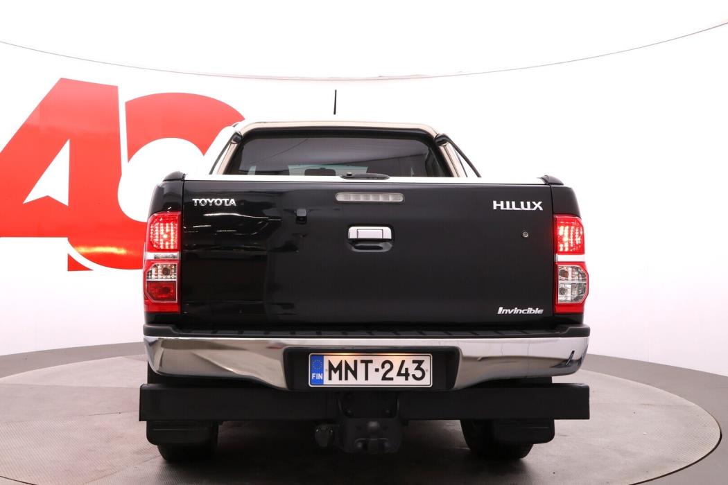 TOYOTA Hilux 2015