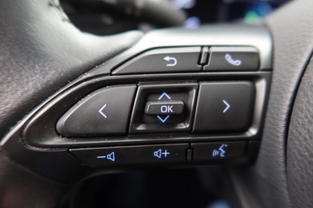 TOYOTA Yaris Cross 2022