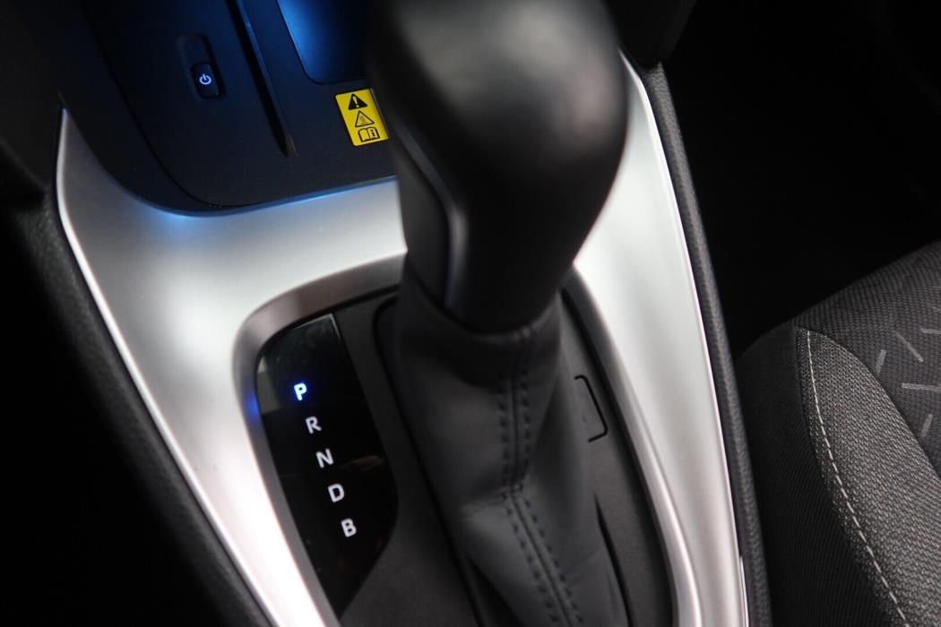 TOYOTA Yaris Cross 2022