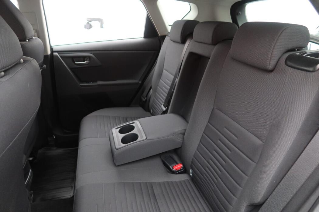 TOYOTA Auris 2016