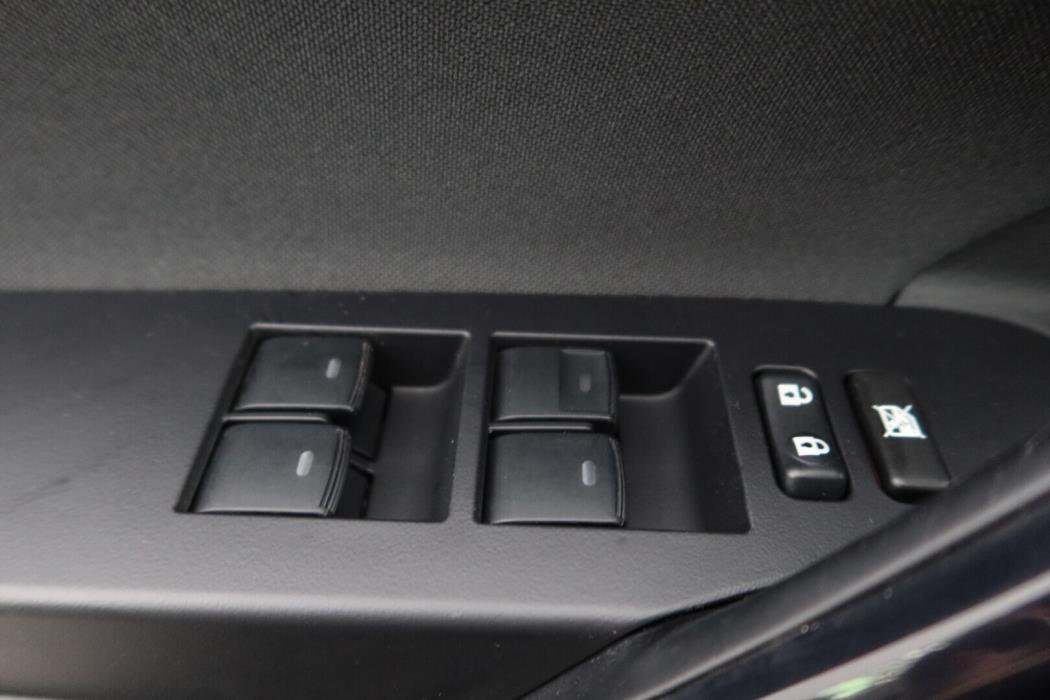 TOYOTA Auris 2016