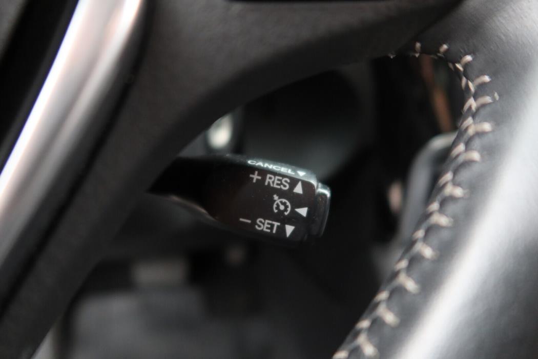 TOYOTA Auris 2016