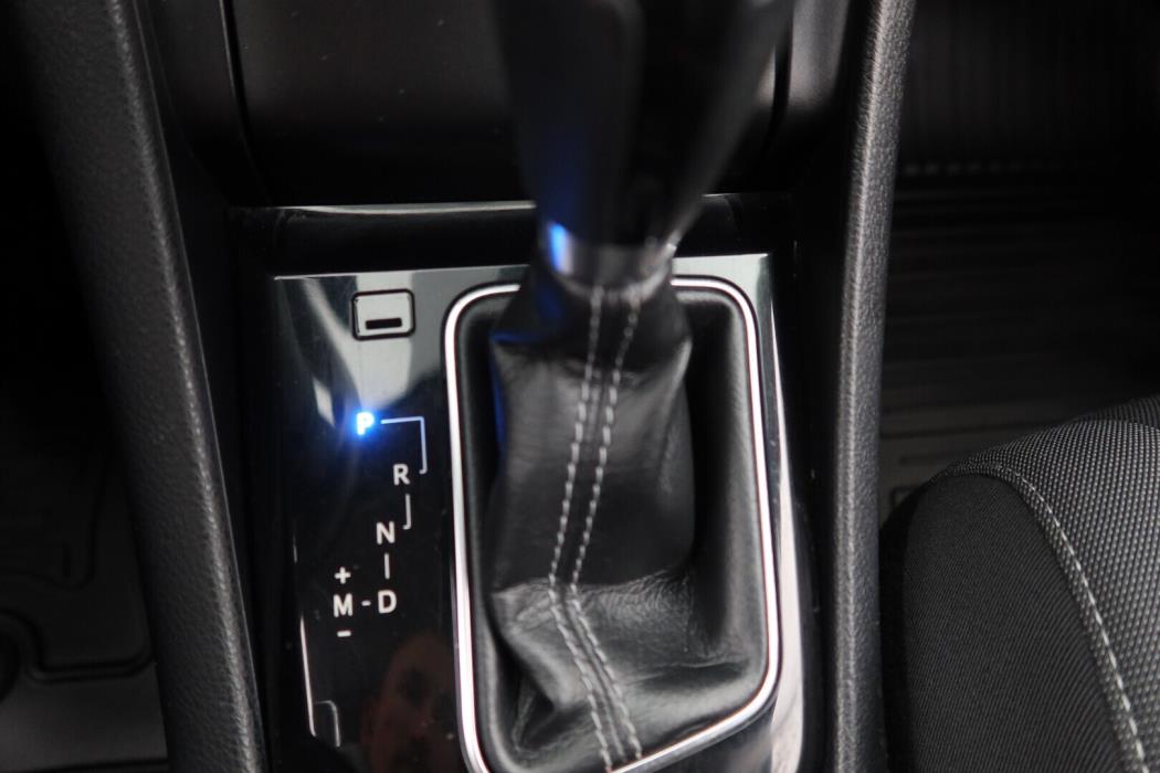 TOYOTA Auris 2016