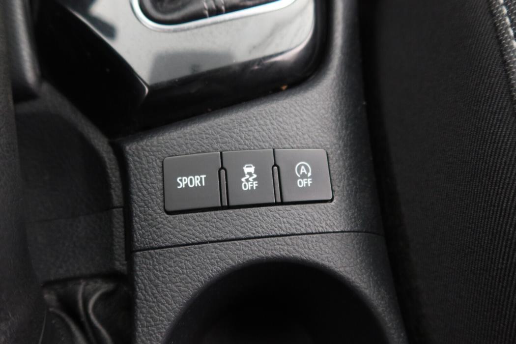TOYOTA Auris 2016