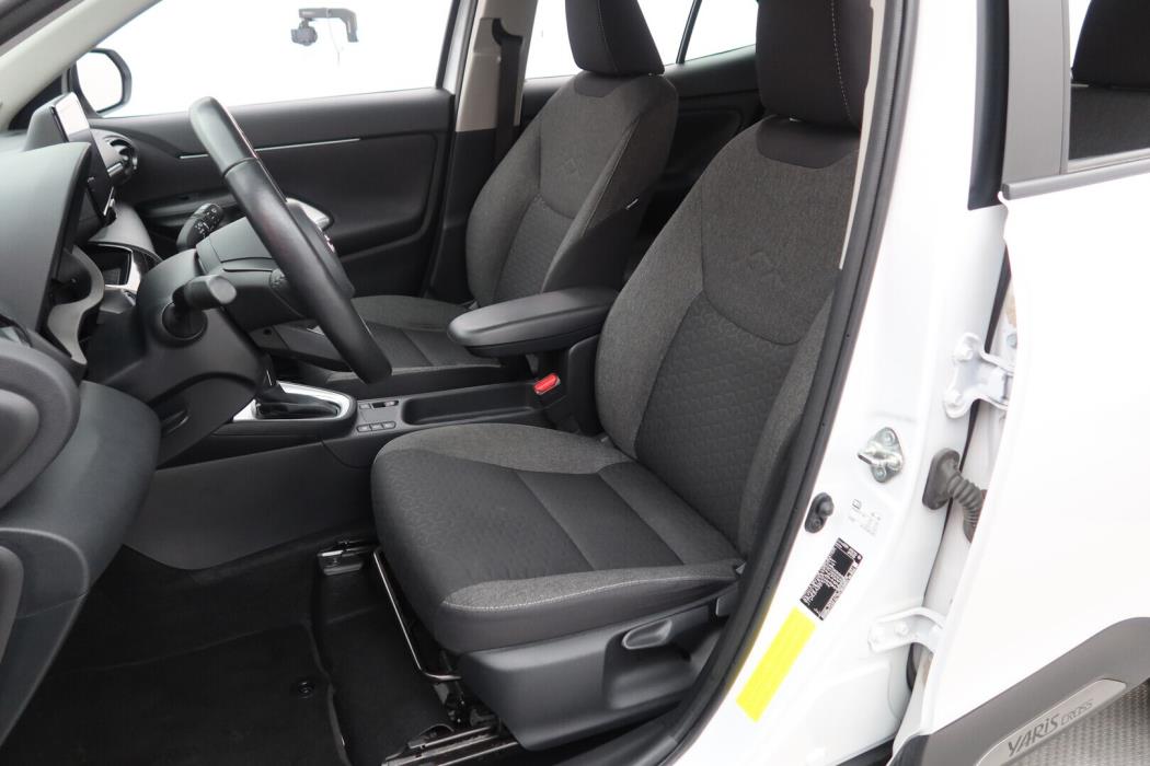 TOYOTA Yaris Cross 2023