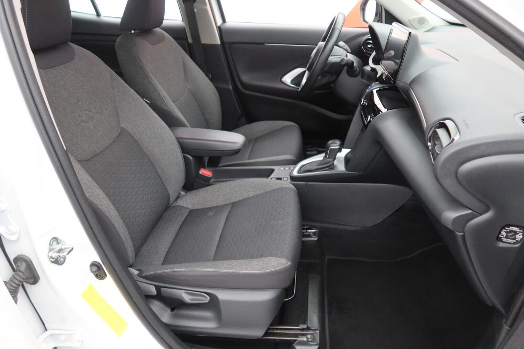 TOYOTA Yaris Cross 2023