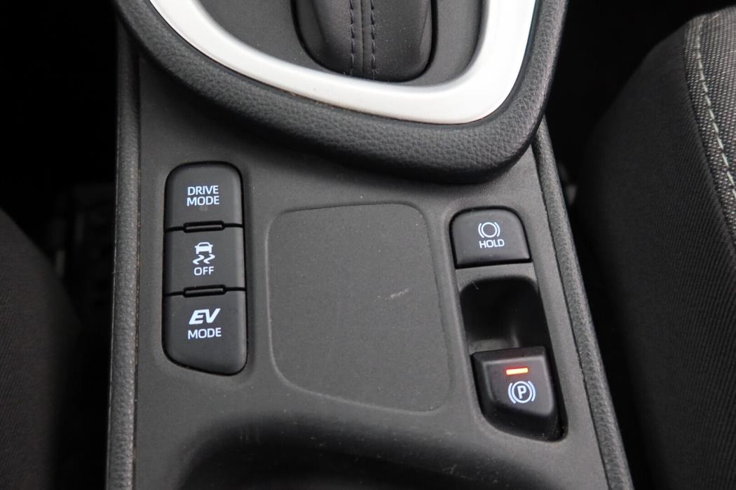 TOYOTA Yaris 2024