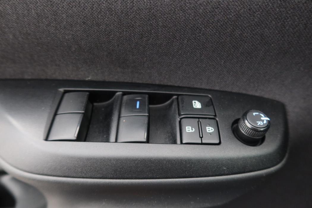 TOYOTA Yaris 2024