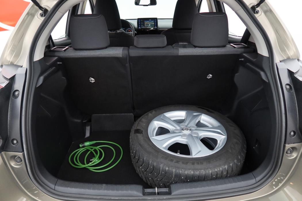 TOYOTA Yaris 2024
