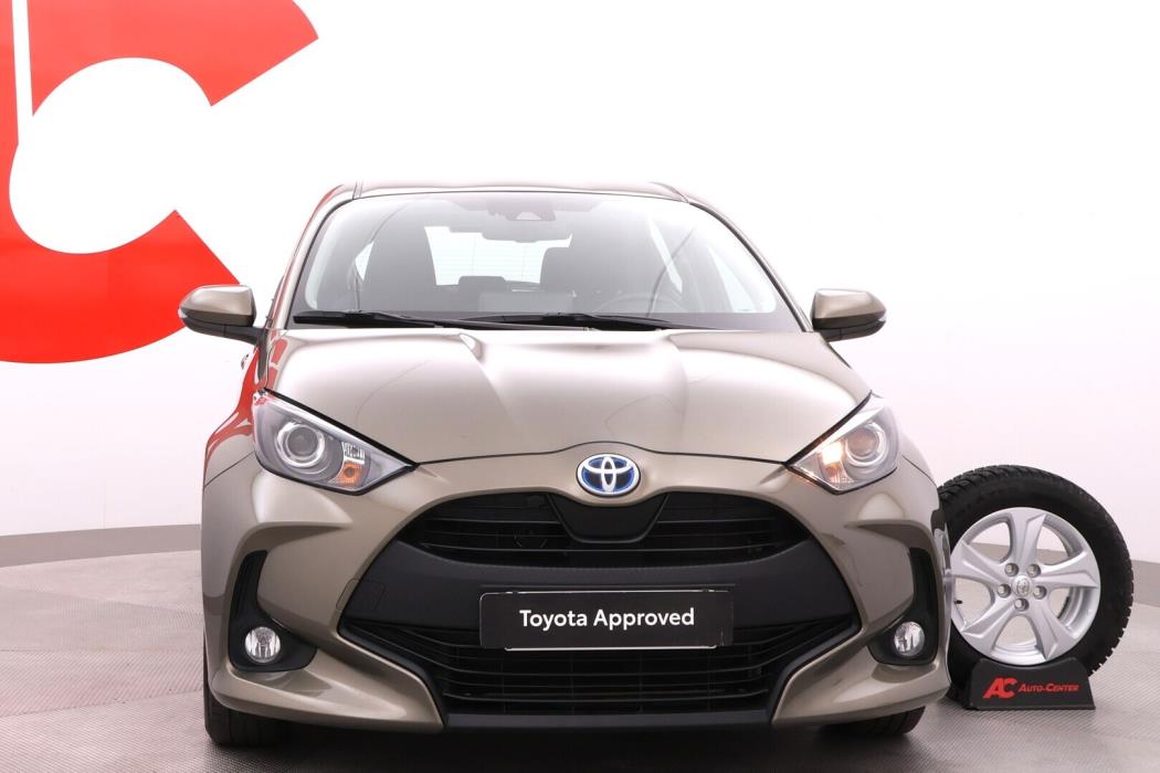 TOYOTA Yaris 2024