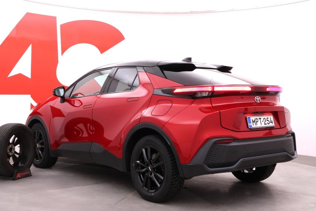 TOYOTA C-HR 2024