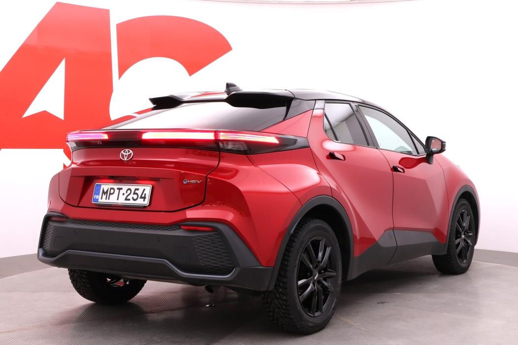 TOYOTA C-HR 2024