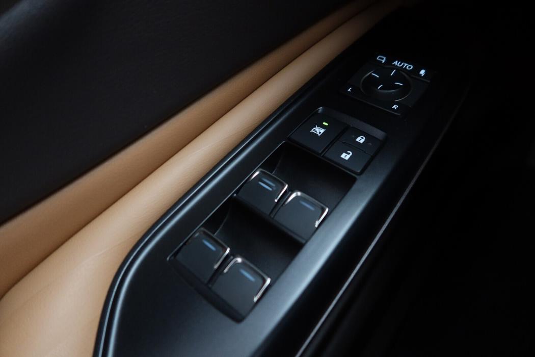 LEXUS ES 2021
