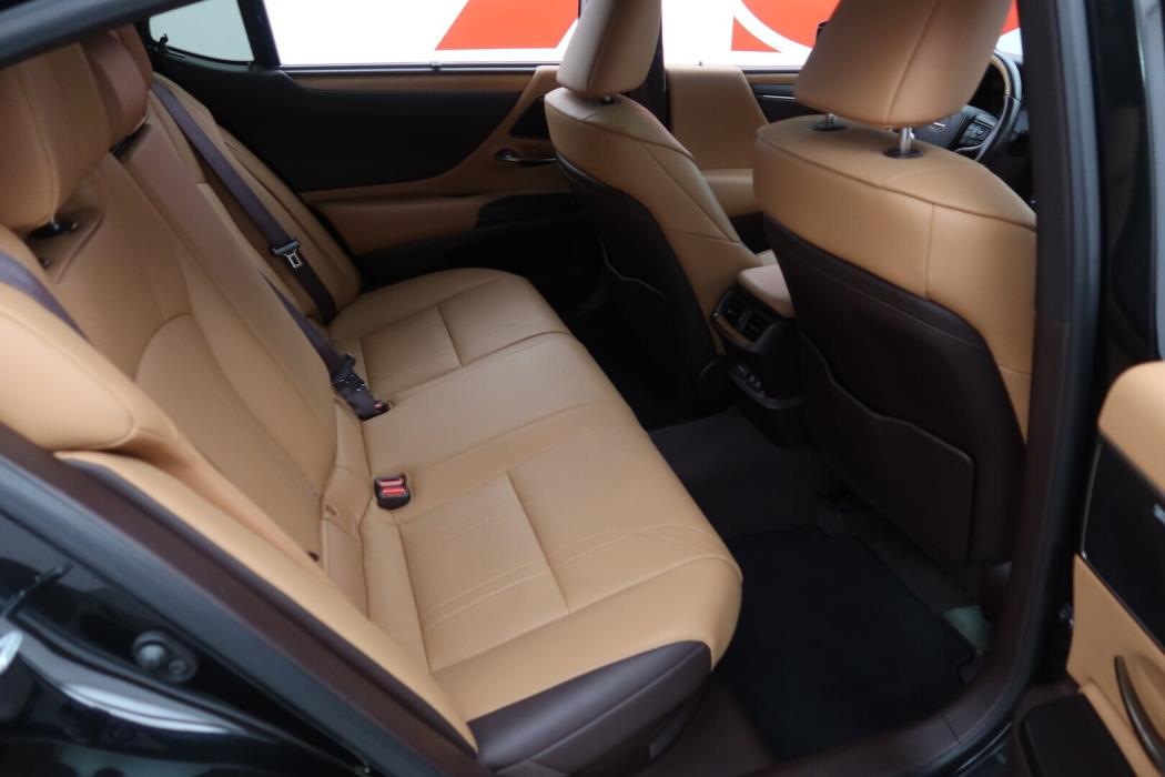 LEXUS ES 2021