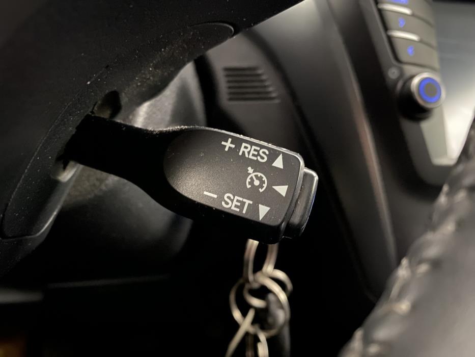 TOYOTA Avensis 2016