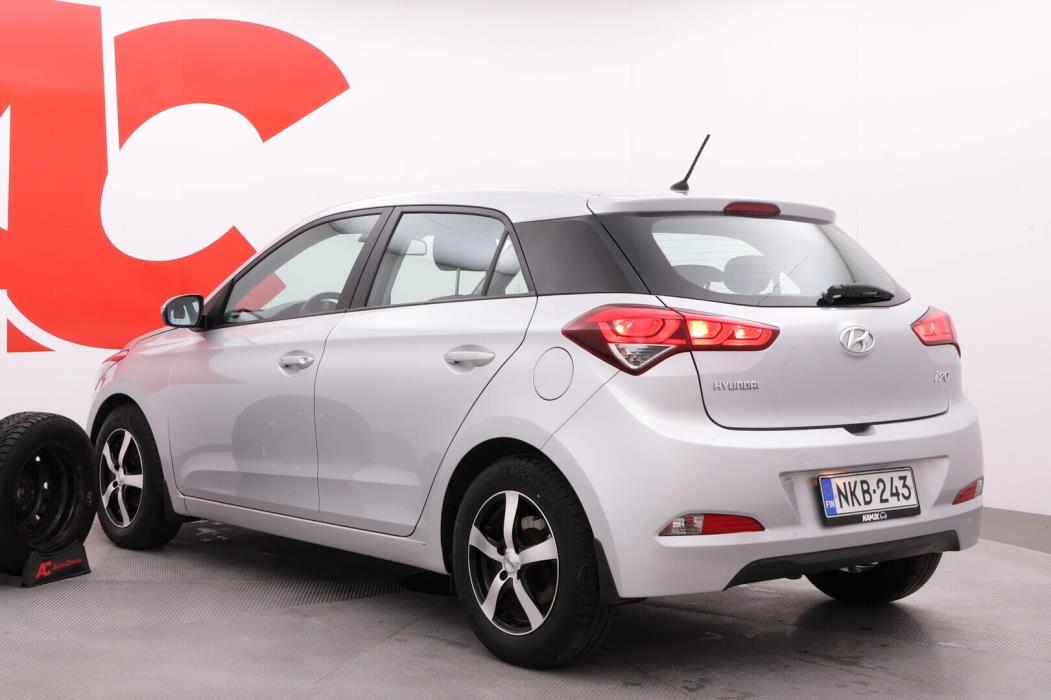 HYUNDAI i20 5d 2015