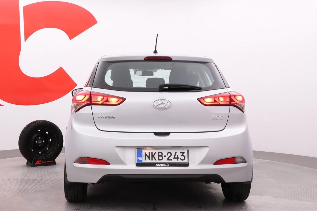 HYUNDAI i20 5d 2015