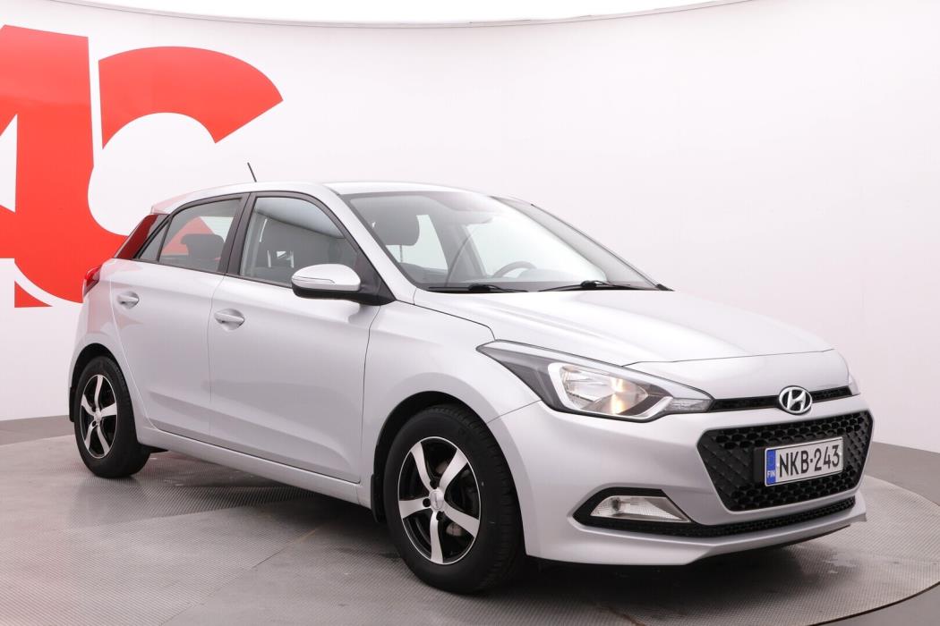 HYUNDAI i20 5d 2015