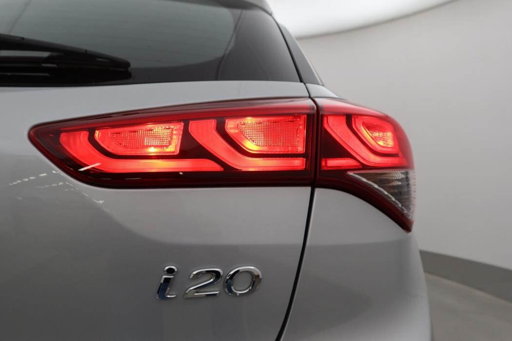 HYUNDAI i20 5d 2015