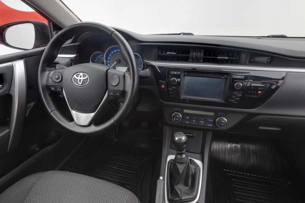 TOYOTA Corolla 2016