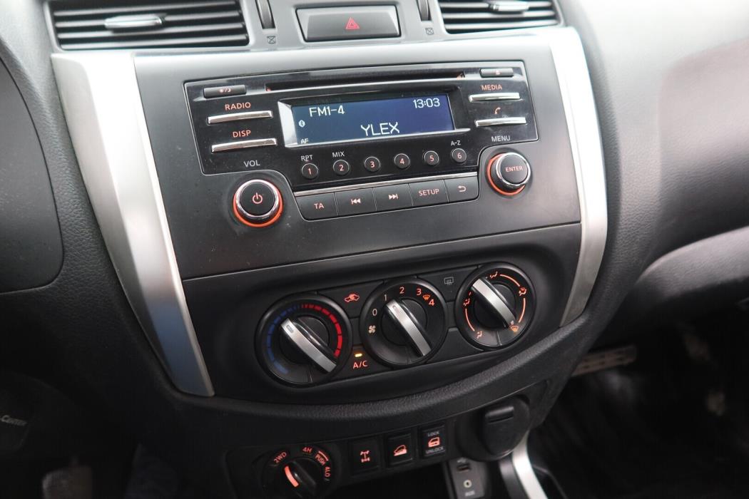 NISSAN Navara 2017