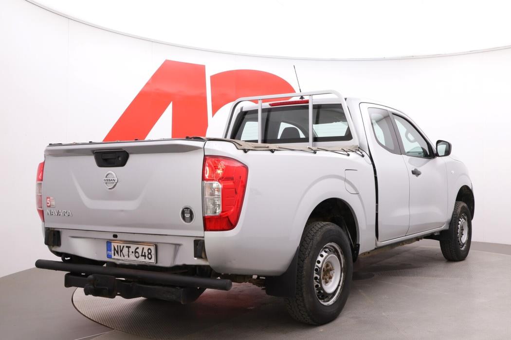 NISSAN Navara 2017