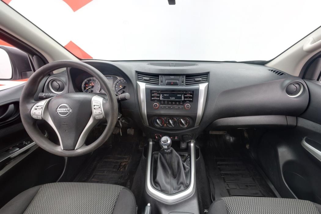 NISSAN Navara 2017