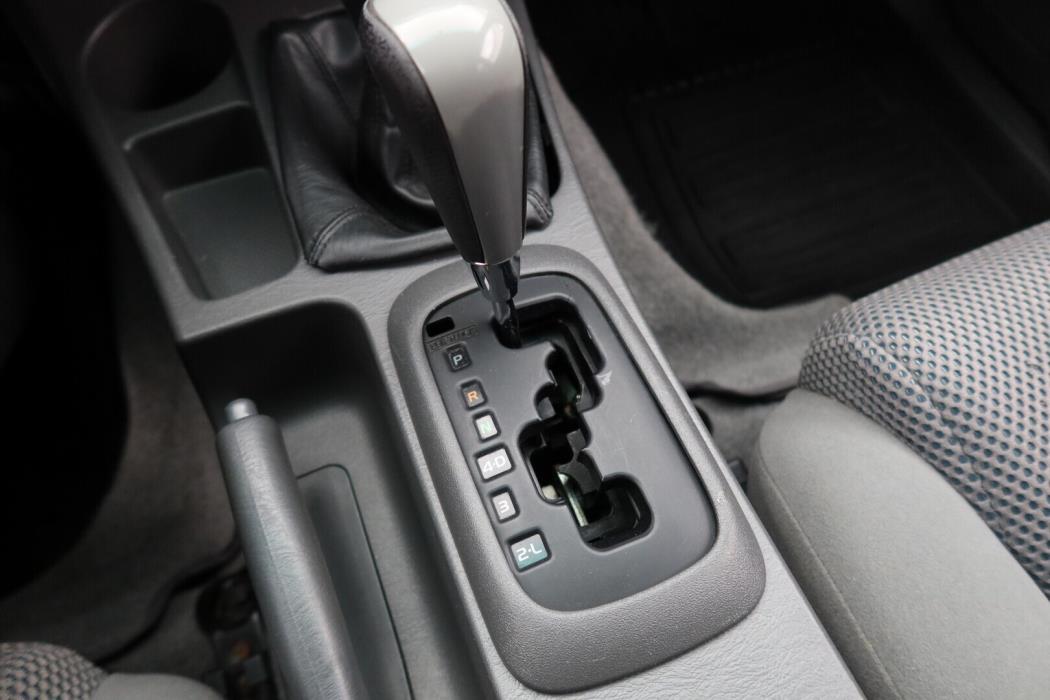 TOYOTA Hilux 2013