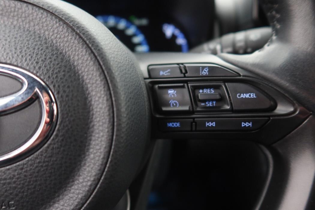 TOYOTA Yaris Cross 2023