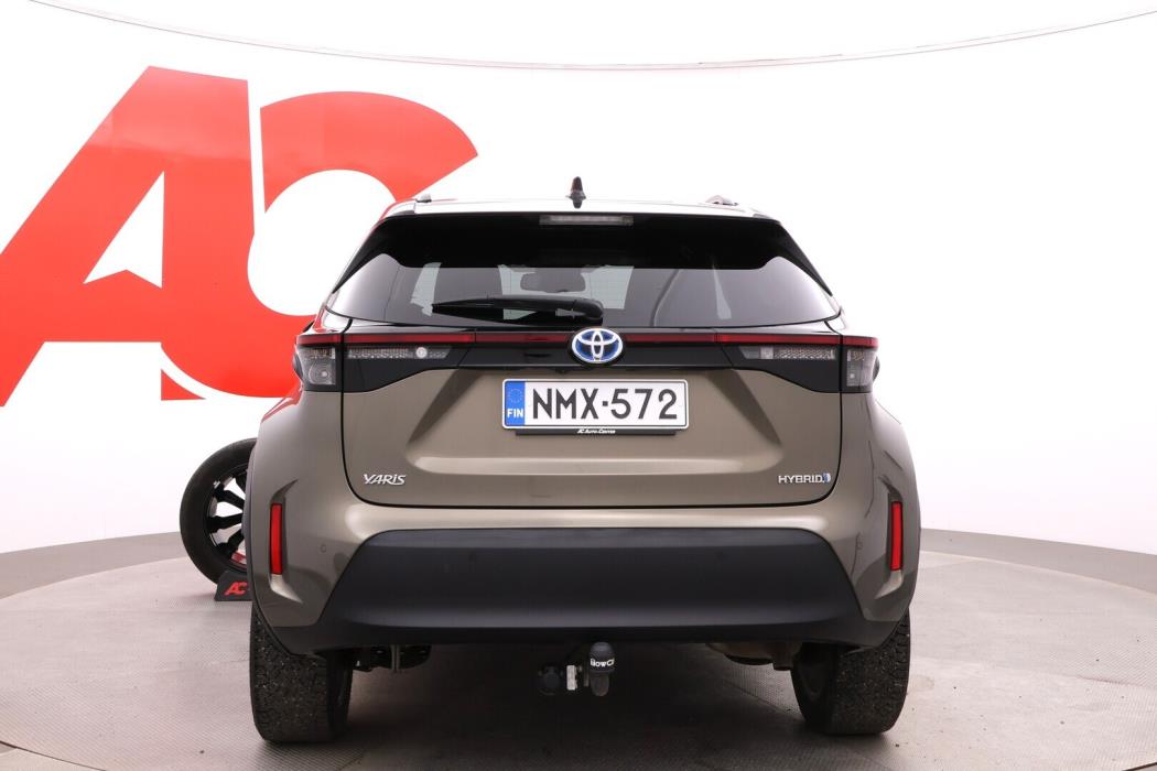 TOYOTA Yaris Cross 2023