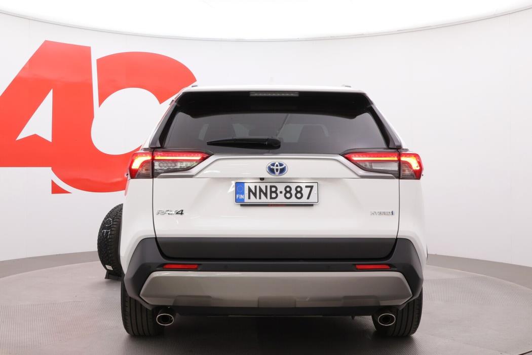 TOYOTA RAV4 2023