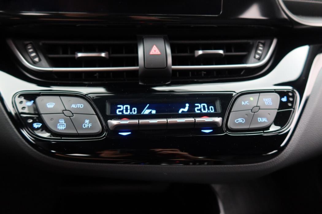 TOYOTA C-HR 2023