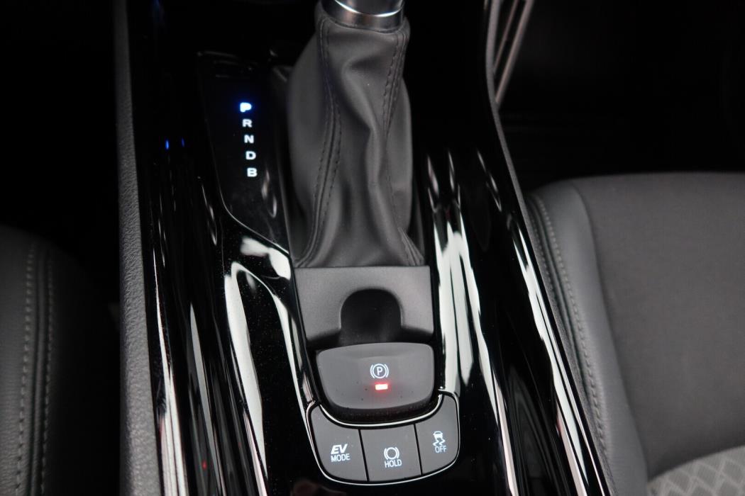 TOYOTA C-HR 2023