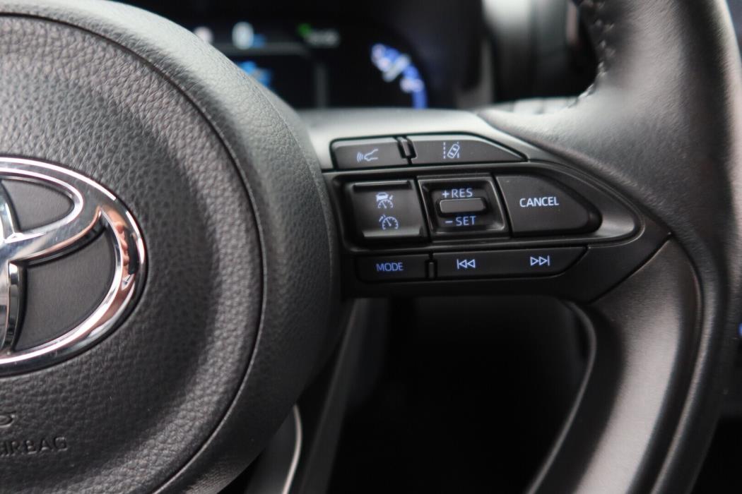 TOYOTA Yaris Cross 2024