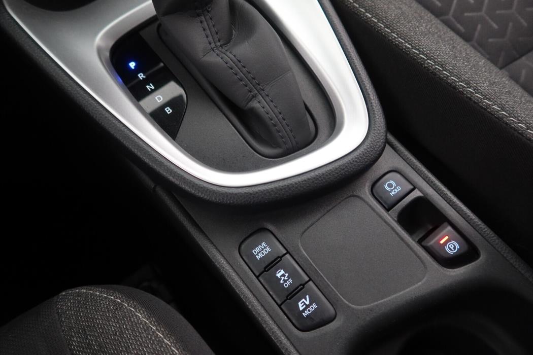 TOYOTA Yaris Cross 2024