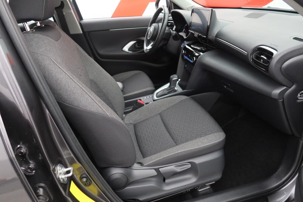 TOYOTA Yaris Cross 2024