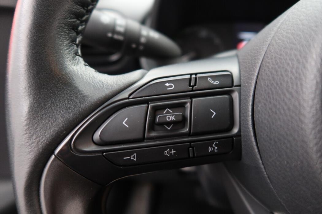 TOYOTA Yaris 2024