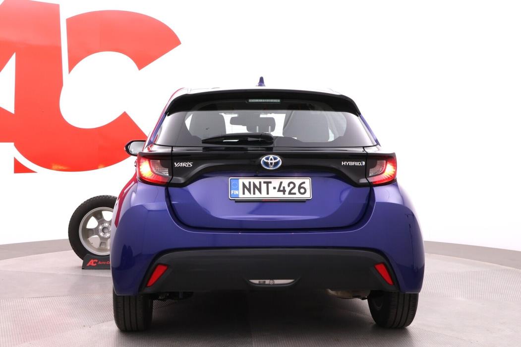 TOYOTA Yaris 2024