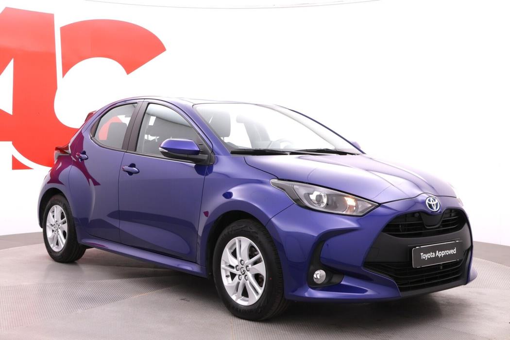 TOYOTA Yaris 2024