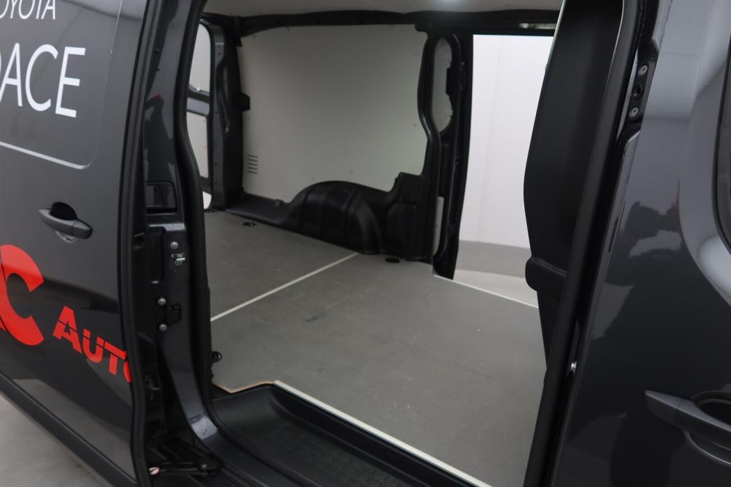 TOYOTA Proace 2024