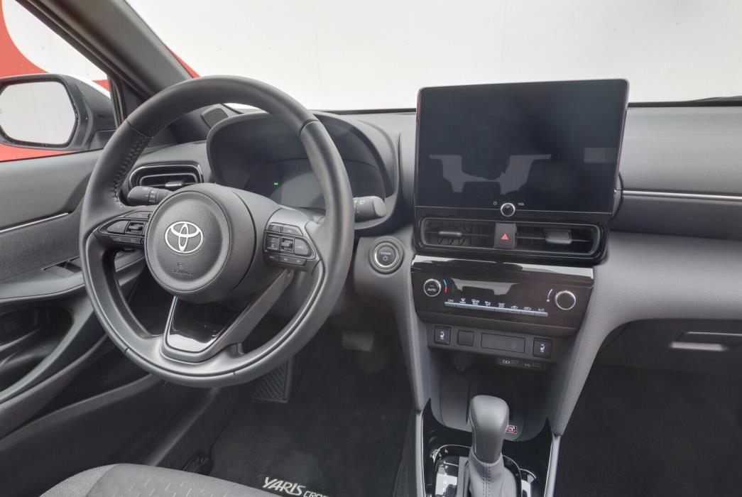 TOYOTA Yaris Cross 2024
