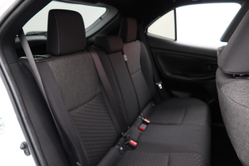 TOYOTA Yaris Cross 2024